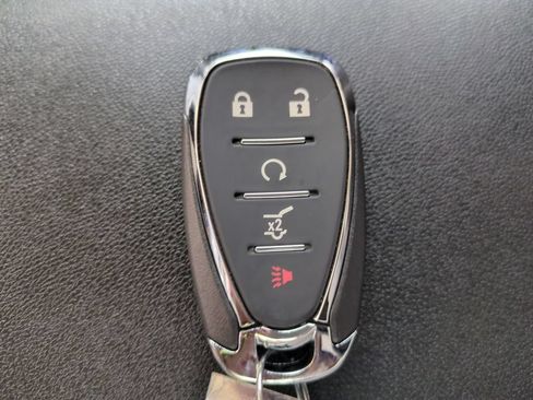 Used 2024 Chevrolet Equinox LT w/ Driver Convenience Package AWD/4WD image 38