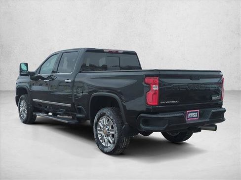 Used 2024 Chevrolet Silverado 2500 High Country w/ High Country Premium Package image 7