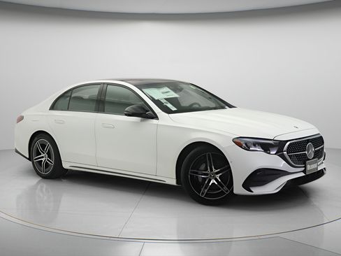 New 2026 Mercedes-Benz E 350 Sedan image 2