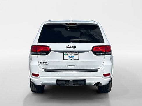 Used 2022 Jeep Grand Cherokee Laredo X AWD/4WD image 5