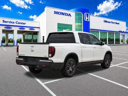 Used 2018 Honda Ridgeline Sport image 7