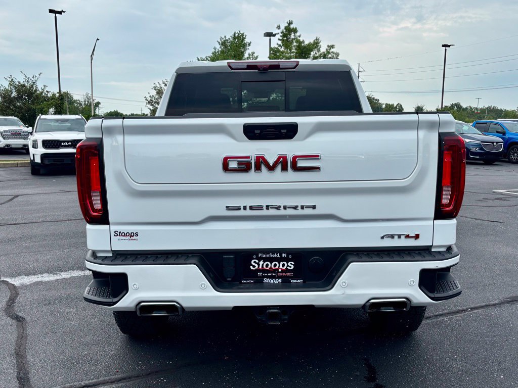 Used 2024 GMC Sierra 1500 AT4 w/ Technology Package AWD/4WD image 9