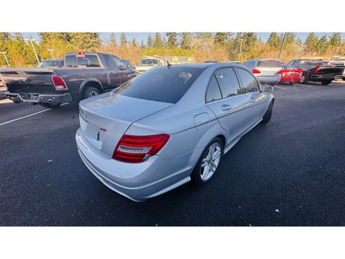 Used 2014 Mercedes-Benz C 250 Sedan image 7