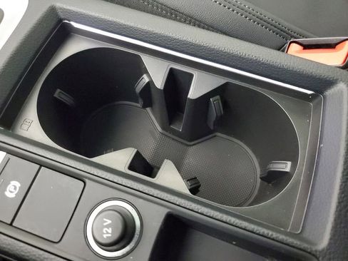 Used 2024 Audi Q3 2.0T Premium w/ Convenience Package image 31