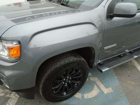 Certified 2022 GMC Canyon Elevation w/ Trailering Package image 10