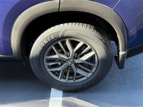 Used 2021 Nissan Rogue S image 5