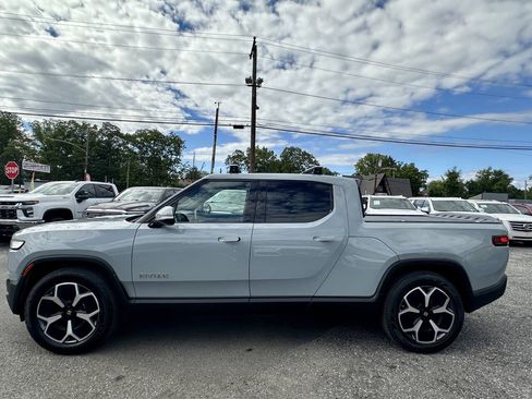 Used 2022 Rivian R1T Adventure AWD/4WD image 4