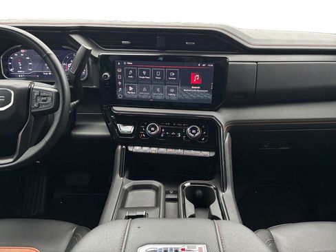 Used 2024 GMC Sierra 2500 AT4 w/ AT4 Premium Plus Package image 13
