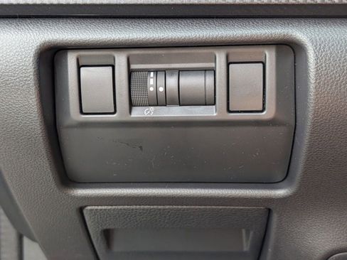 New 2026 Subaru Crosstrek 2.5i Limited AWD/4WD image 12