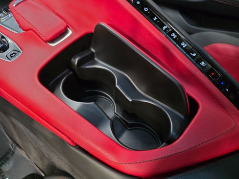 Used 2023 Chevrolet Corvette Stingray Preferred Cpe w/ Z51 Performance Package RWD image 31