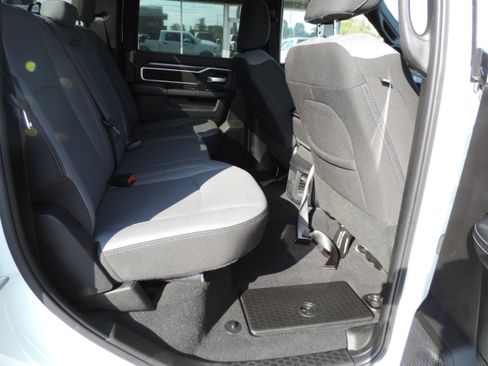 Used 2024 RAM 2500 Big Horn w/ Bed Utility Group image 18