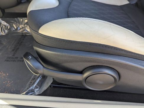 Used 2013 MINI Cooper Clubman S image 19