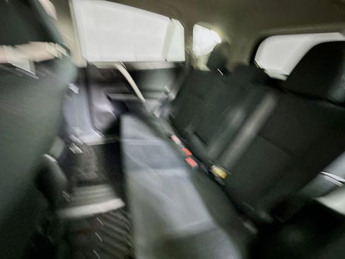 Used 2018 Toyota RAV4 LE image 26