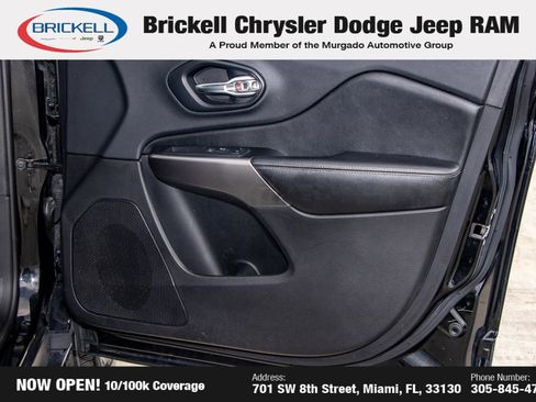 Used 2019 Jeep Cherokee Limited image 11