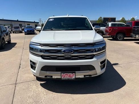 Used 2024 Ford Expedition Platinum AWD/4WD image 9