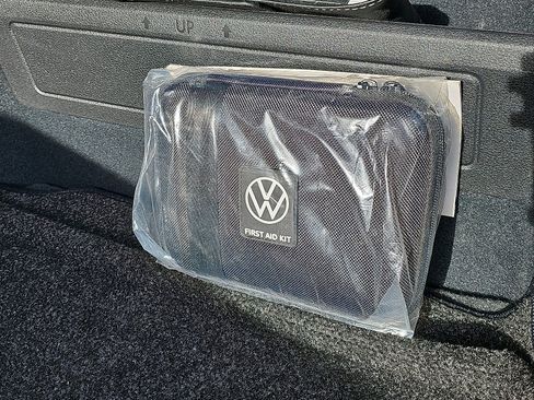 Used 2023 Volkswagen Arteon SEL image 32