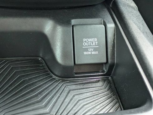 Used 2018 Honda CR-V LX image 29