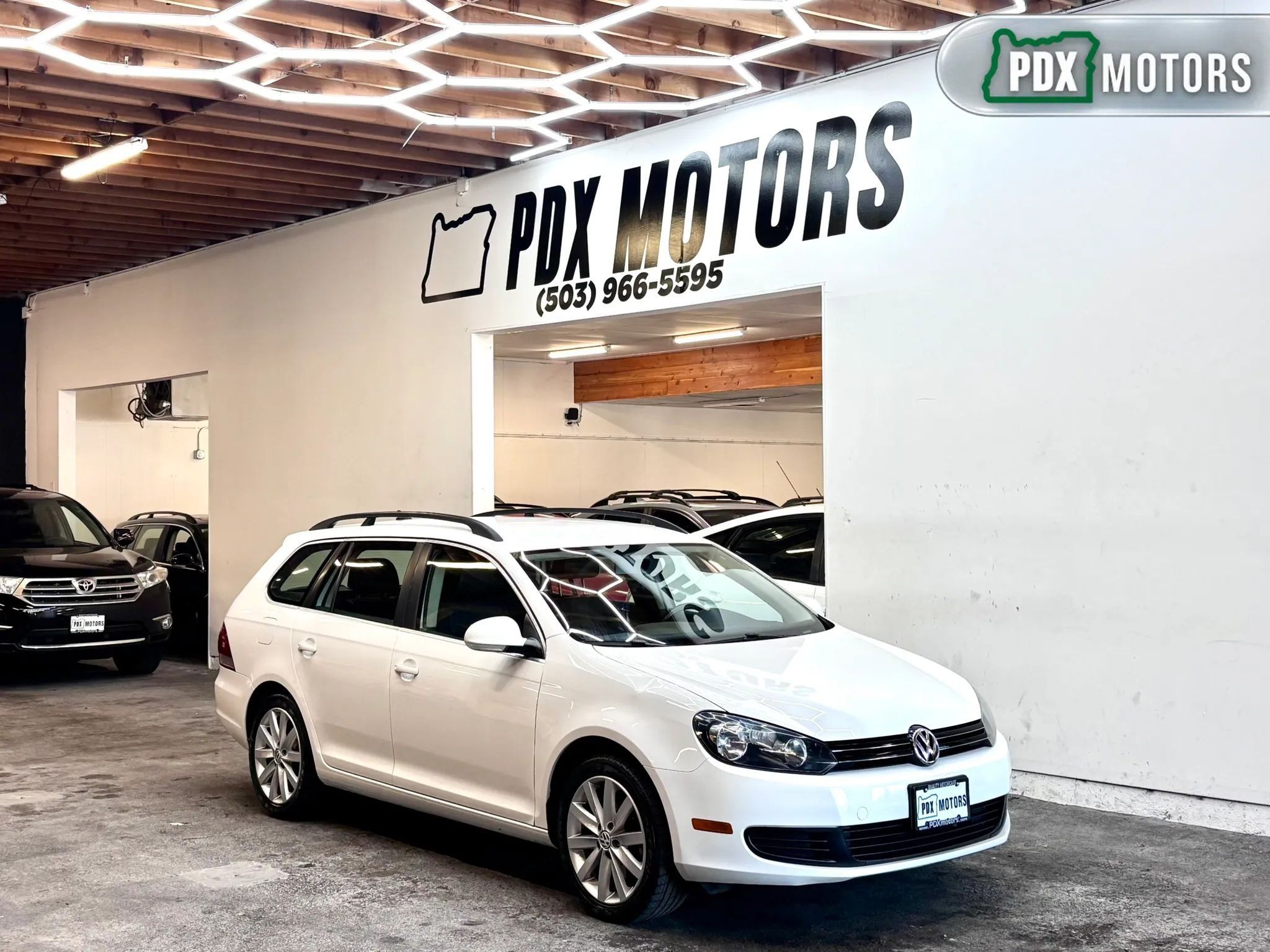 Used 2012 Volkswagen Jetta TDI FWD image 1