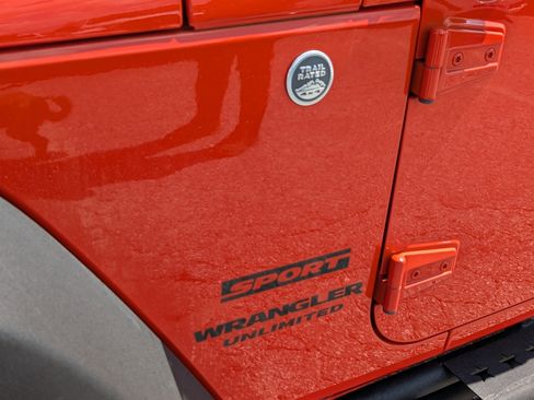 Used 2015 Jeep Wrangler Unlimited Sport w/ Quick Order Package 24S image 10