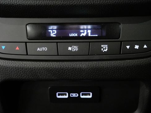 Used 2023 Honda Pilot EX-L image 26