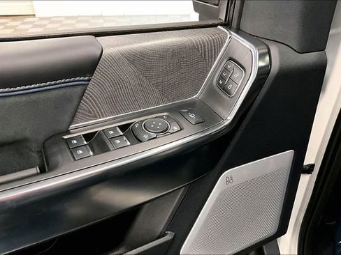 Used 2025 Ford F350 Platinum AWD/4WD image 33