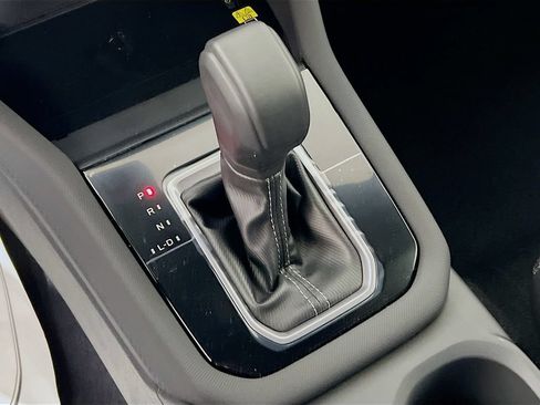 Certified 2025 Subaru Forester Premium AWD/4WD image 15