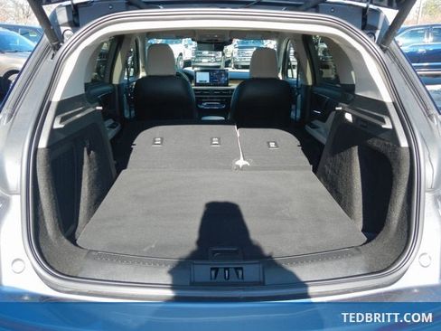 Certified 2025 Lincoln Corsair Reserve image 11