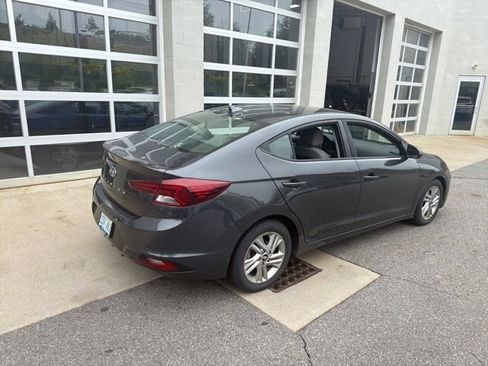 Used 2020 Hyundai Elantra SEL FWD image 2