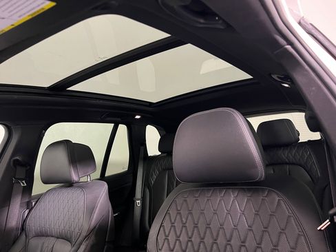 Used 2025 BMW X5 xDrive50e image 15