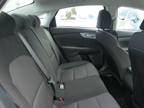Used 2024 Kia Forte LXS w/ LXS Technology Package FWD image 21