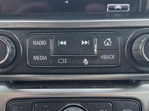 Used 2020 Chevrolet Tahoe LS w/ Enhanced Driver Alert Package image 28