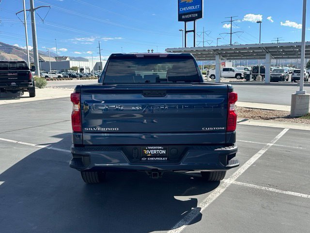 Certified 2022 Chevrolet Silverado 1500 Custom AWD/4WD image 5