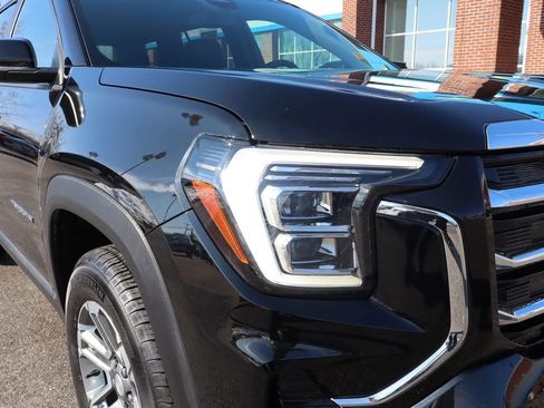 Used 2025 GMC Terrain Elevation image 4