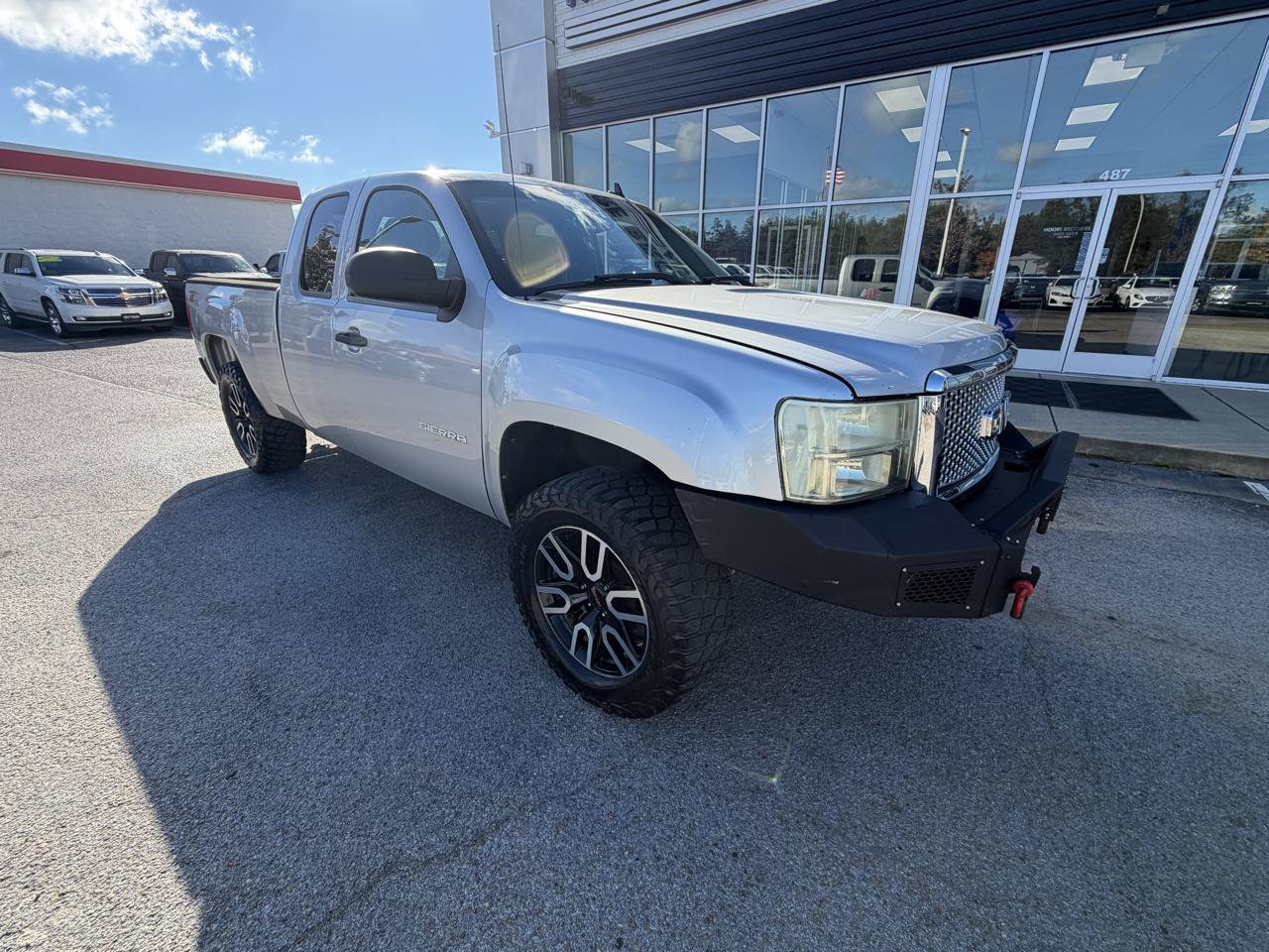 Used 2010 GMC Sierra 1500 SLE w/ Power Pack Plus AWD/4WD image 2