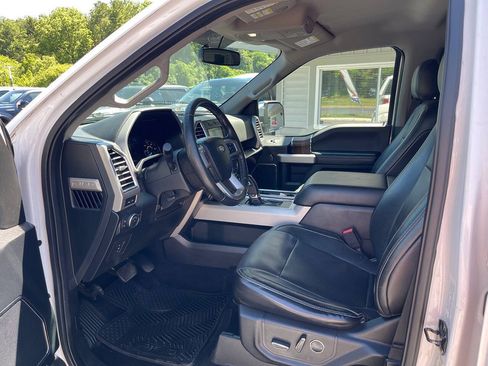 Used 2016 Ford F150 Lariat w/ Equipment Group 501A Mid AWD/4WD image 16