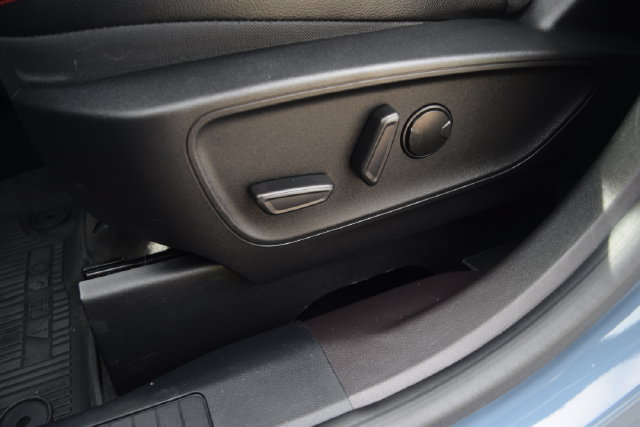 Used 2023 Ford Escape ST-Line Elite w/ Premium Technology Package AWD/4WD image 20