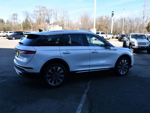 Used 2022 Lincoln Corsair Reserve w/ Elements Package image 7