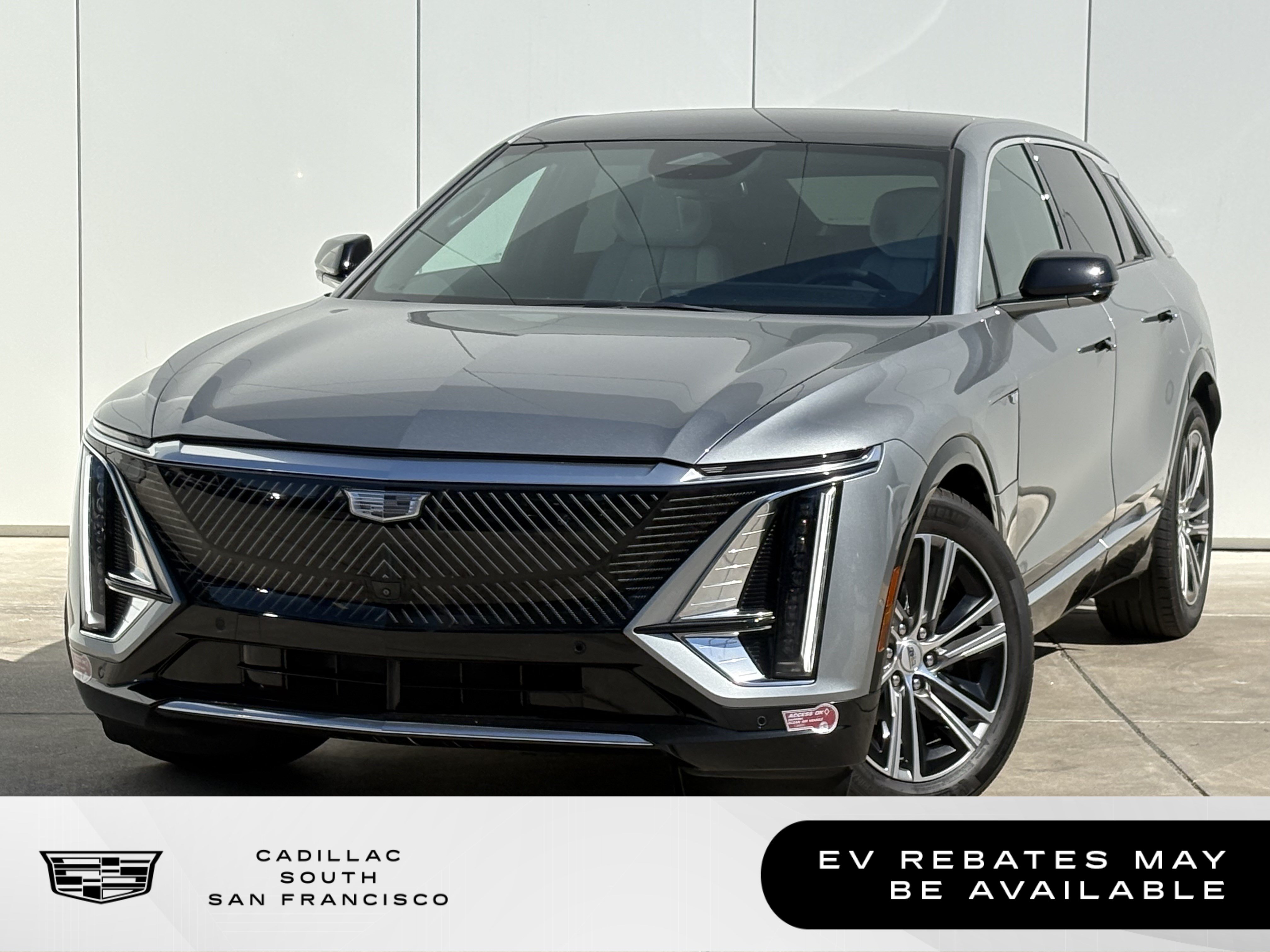 Used 2024 Cadillac Lyriq Luxury AWD/4WD image 1