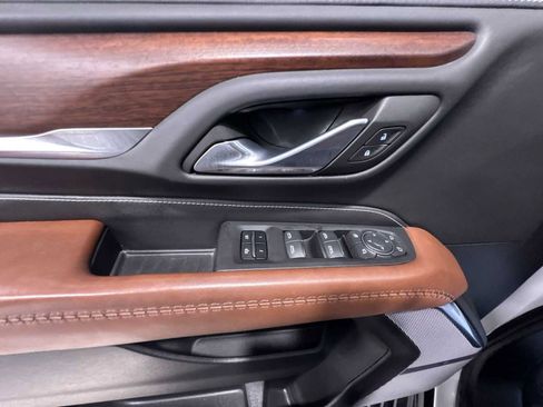 Used 2024 GMC Yukon Denali Ultimate image 12