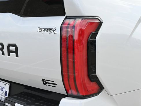 Used 2025 Toyota Tundra Platinum AWD/4WD image 22