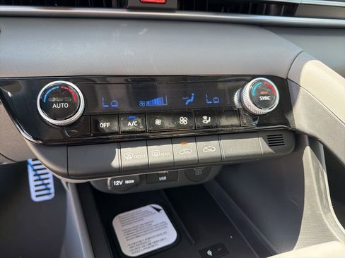 New 2026 Hyundai Elantra Sport FWD image 24