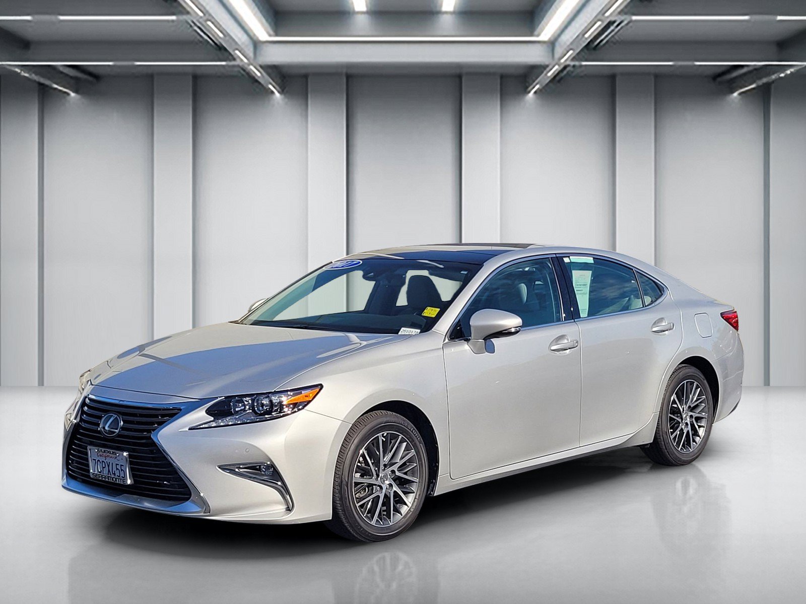 Used 2017 Lexus ES 350 w/ Navigation System Package FWD image 9