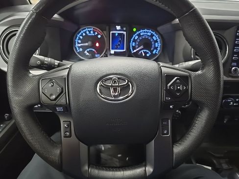 Used 2023 Toyota Tacoma TRD Sport image 18