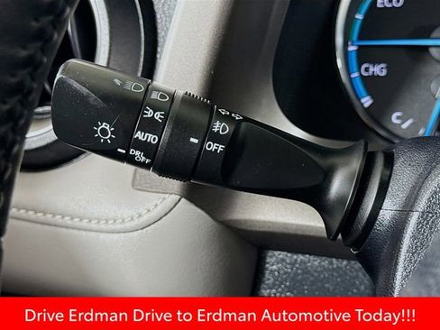 Certified 2018 Toyota RAV4 Limited w/ Advanced Technology Package image 15