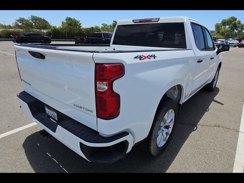 Used 2022 Chevrolet Silverado 1500 Custom AWD/4WD image 4
