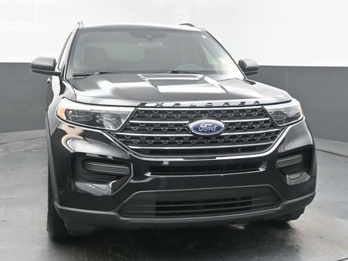 Used 2020 Ford Explorer XLT w/ Class III Trailer Tow Package image 3