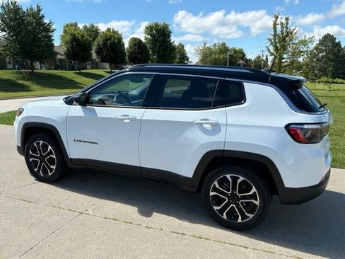 Used 2022 Jeep Compass Limited AWD/4WD image 5