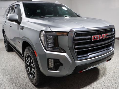 Used 2023 GMC Yukon AT4 AWD/4WD image 5