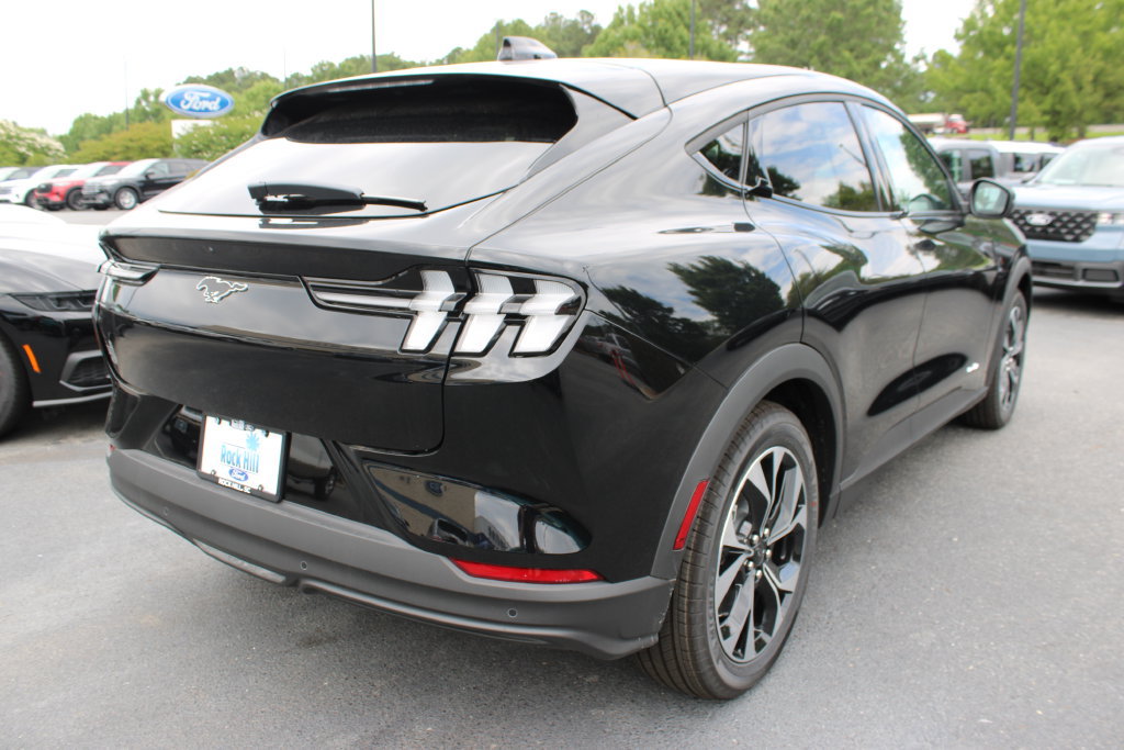 New 2026 Ford Mustang Mach-E Select w/ Comfort Package Lite RWD image 18