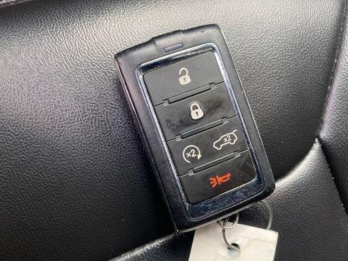 Used 2023 Jeep Grand Cherokee Limited AWD/4WD image 24